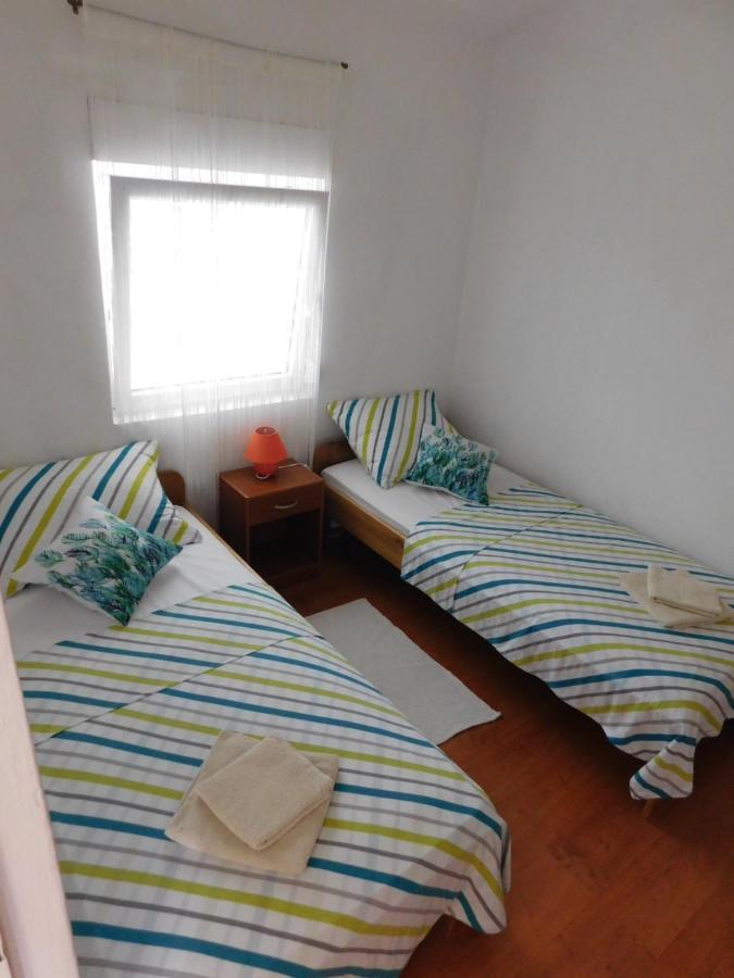 Apartmani Ruza Kosljun ภายนอก รูปภาพ